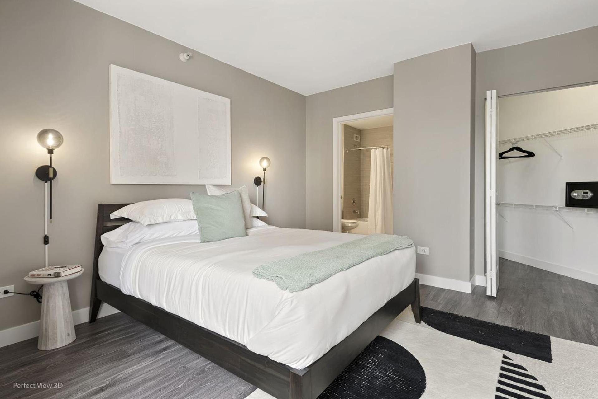 שיקגו The Bernardin Gold Coast Luxury Apartments Near Magnificent Mile מראה חיצוני תמונה