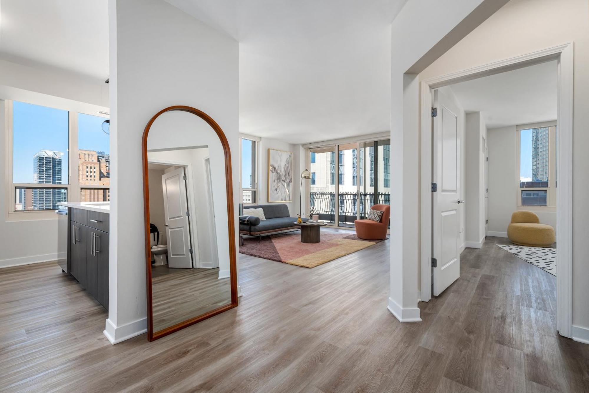 שיקגו The Bernardin Gold Coast Luxury Apartments Near Magnificent Mile מראה חיצוני תמונה