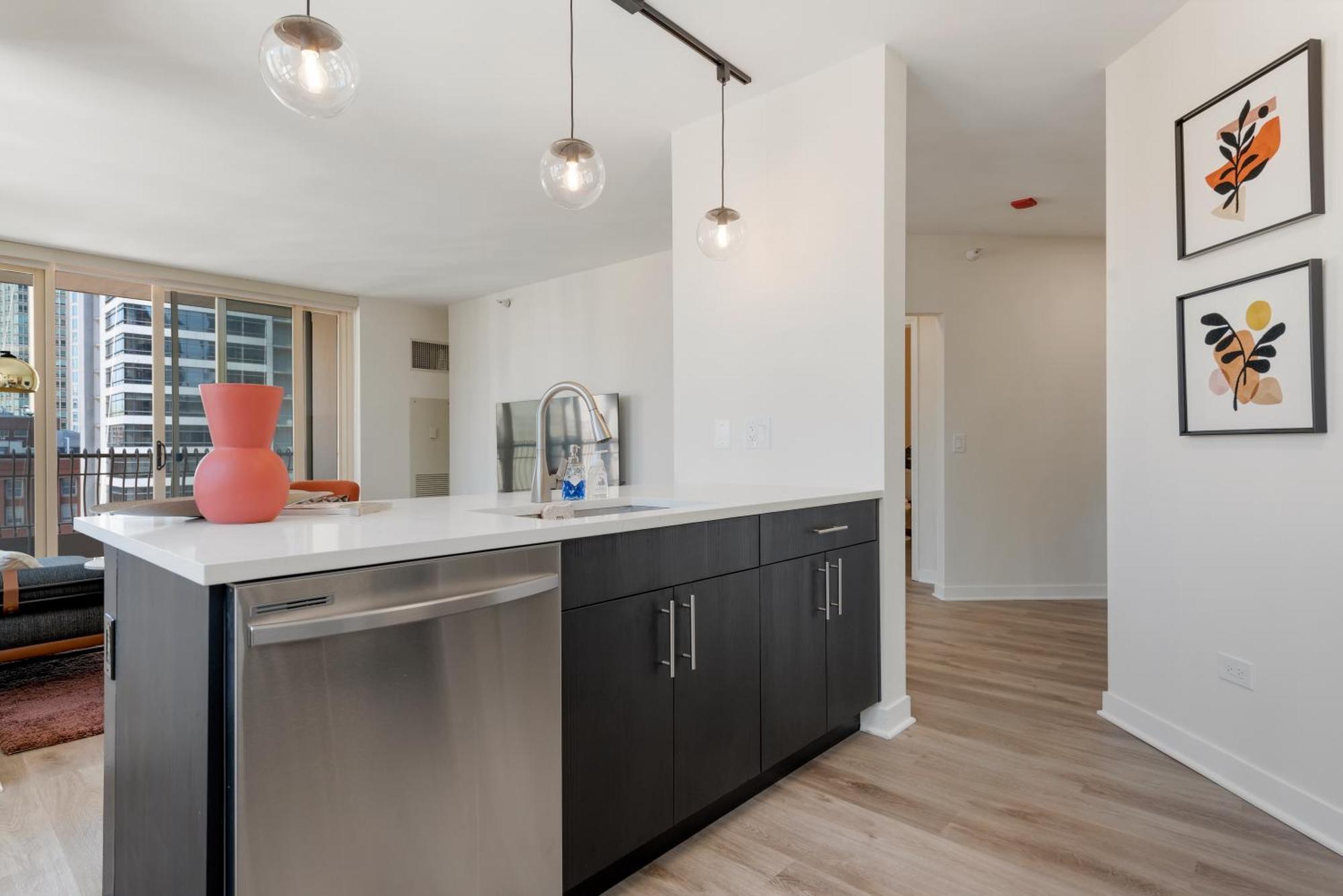 שיקגו The Bernardin Gold Coast Luxury Apartments Near Magnificent Mile מראה חיצוני תמונה